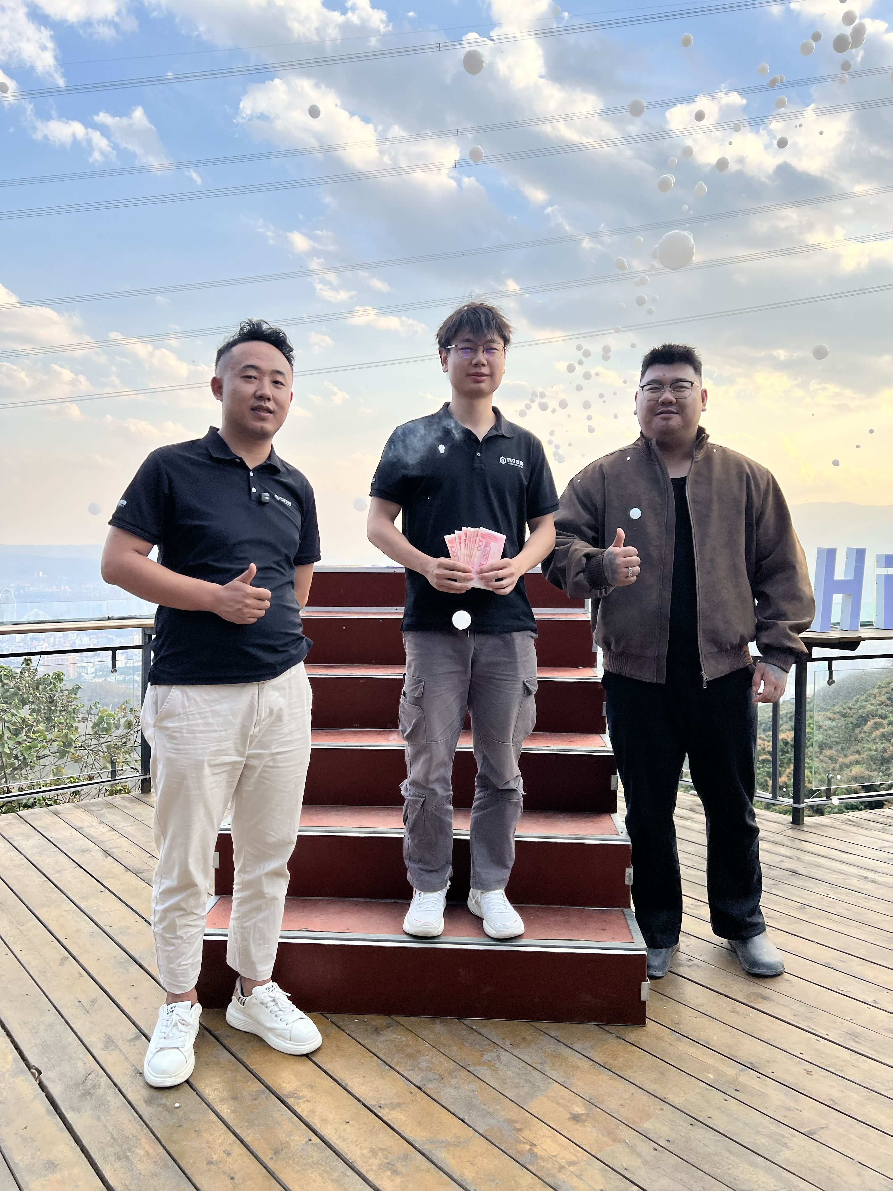 方寸装饰团队活动照片